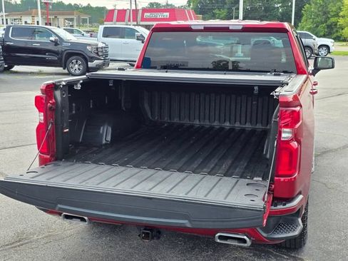 Used 2023 Chevrolet Silverado 1500 RST w/ Z71 Off-Road Package AWD/4WD image 12