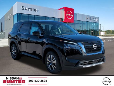 New 2025 Nissan Pathfinder SL image 1