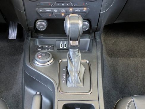 Used 2019 Ford Ranger Lariat w/ Equipment Group 501A Mid image 18