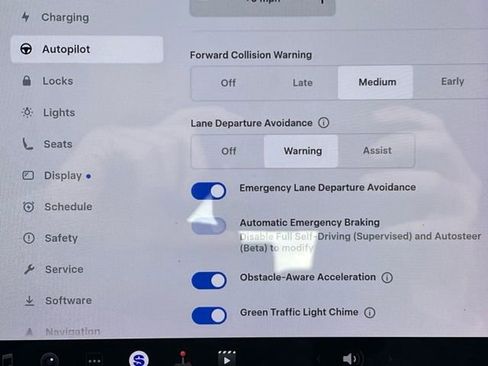 Used 2019 Tesla Model 3 Standard Range Plus image 30