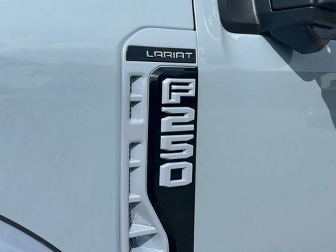 New 2026 Ford F250 Lariat w/ Black Appearance Package AWD/4WD image 19