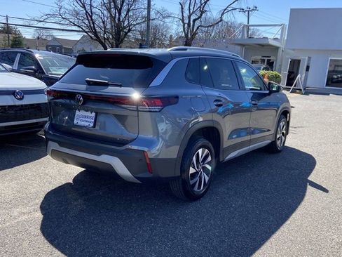 Used 2025 Volkswagen Tiguan S image 5