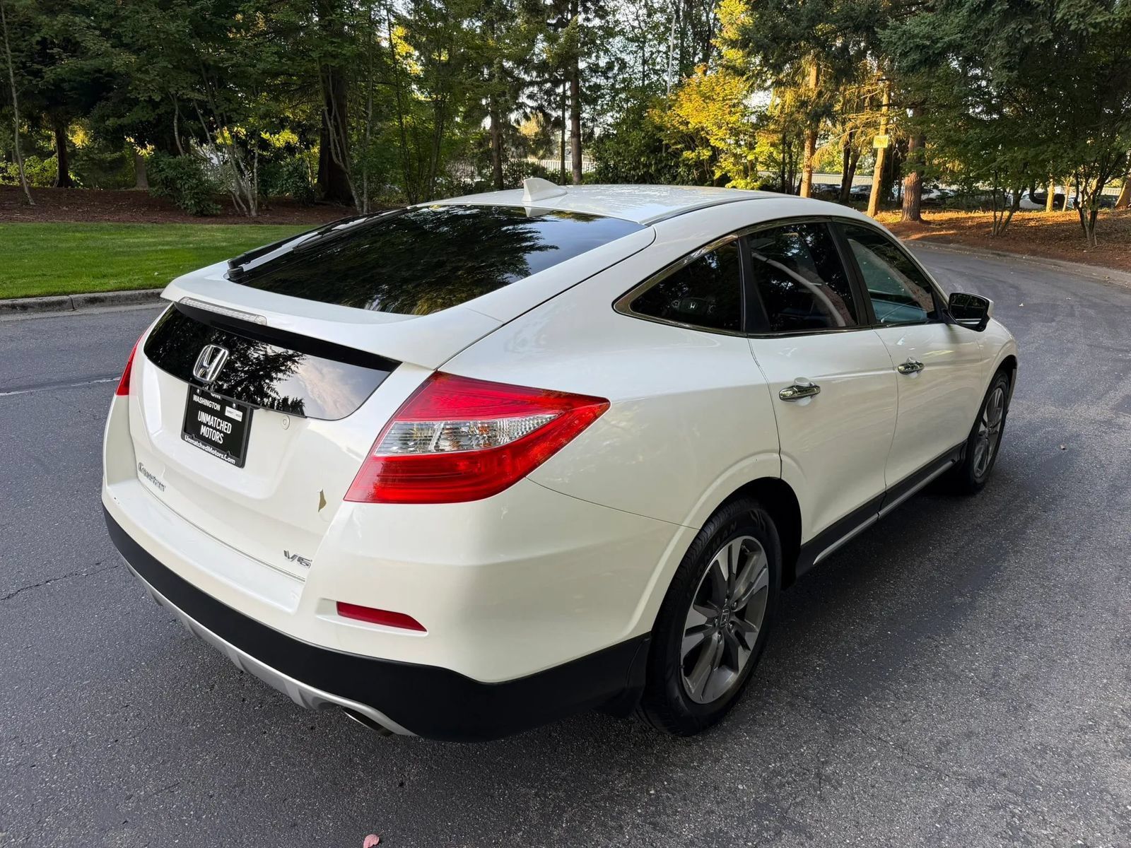 Used 2014 Honda Crosstour EX image 12