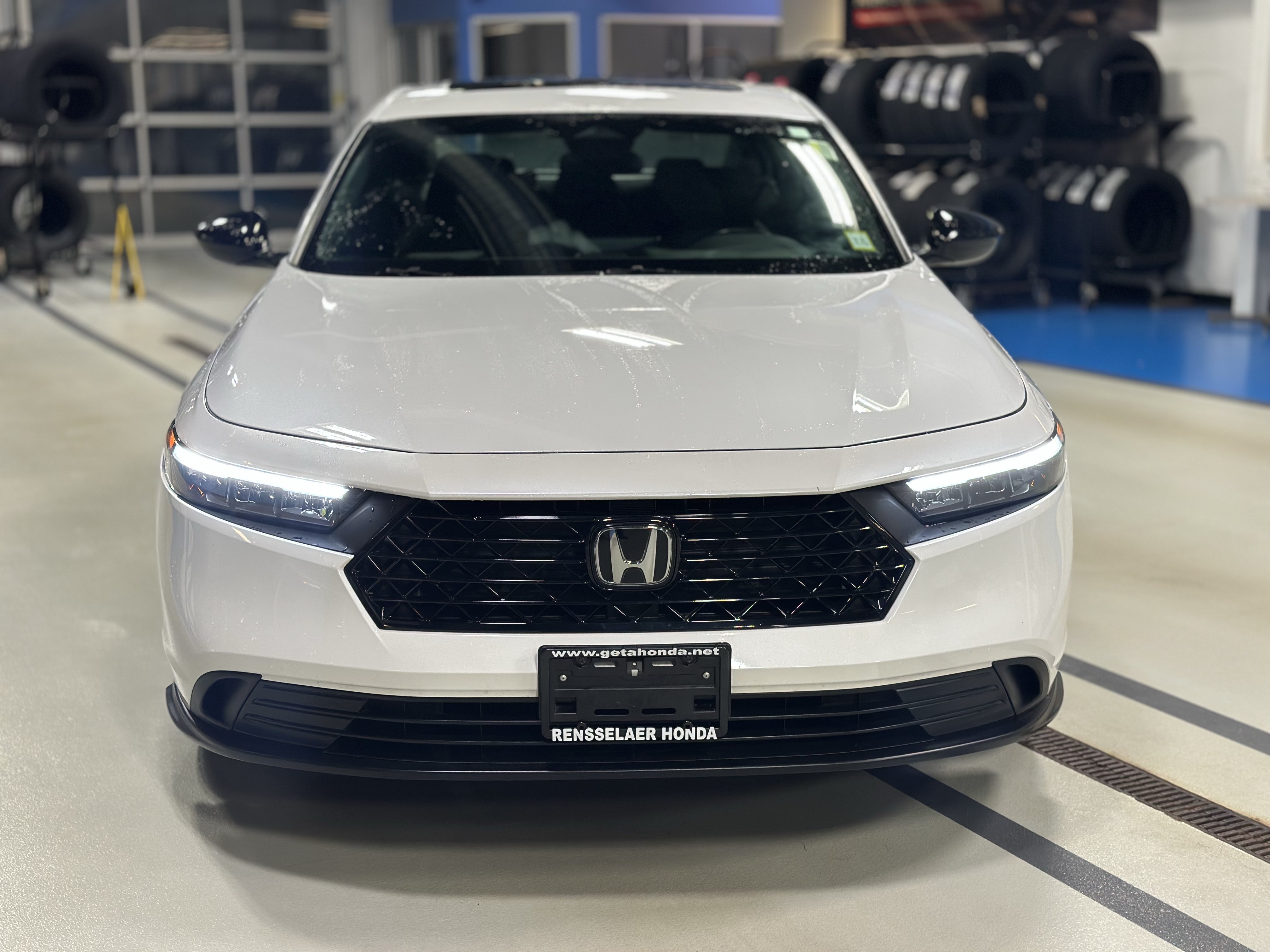 Used 2024 Honda Accord Sport image 3