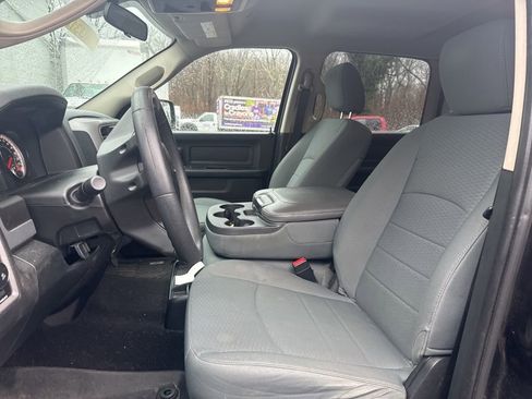 Used 2018 RAM 1500 Express w/ Express Value Package image 8