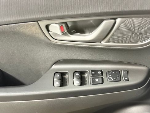 Used 2021 Hyundai Kona Limited w/ Cargo Package FWD image 22