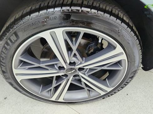 Used 2025 Genesis GV80 3.5T e-SC AWD/4WD image 61