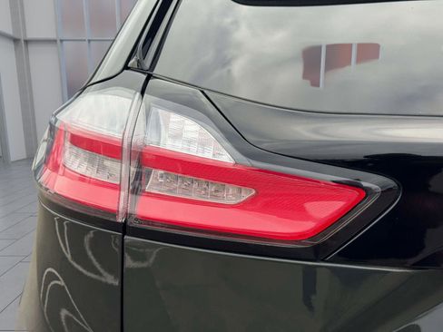 Used 2022 Ford Edge SEL w/ Convenience Package image 10