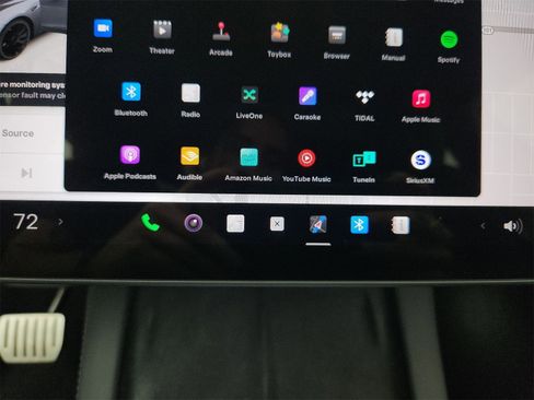 Used 2023 Tesla Model 3 Performance image 25