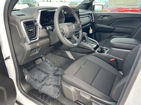 New 2026 GMC Canyon Elevation image 9