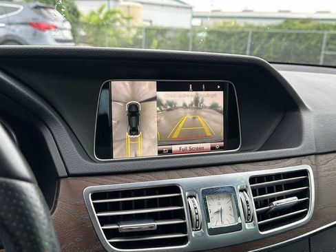Used 2014 Mercedes-Benz E 350 Sedan image 30