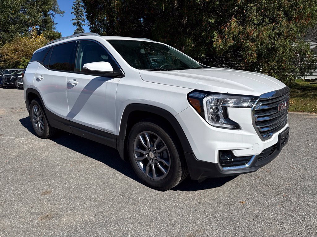 Certified 2024 GMC Terrain SLT w/ LPO, Floor Liner Package AWD/4WD image 2