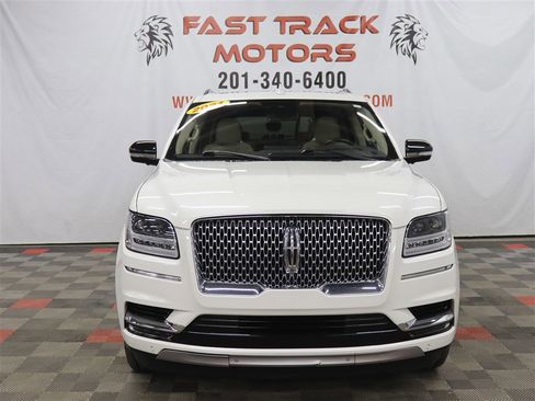 Used 2021 Lincoln Navigator L Reserve w/ Luxury Package image 2