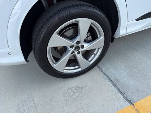 Used 2025 Audi Q5 Premium Plus image 8