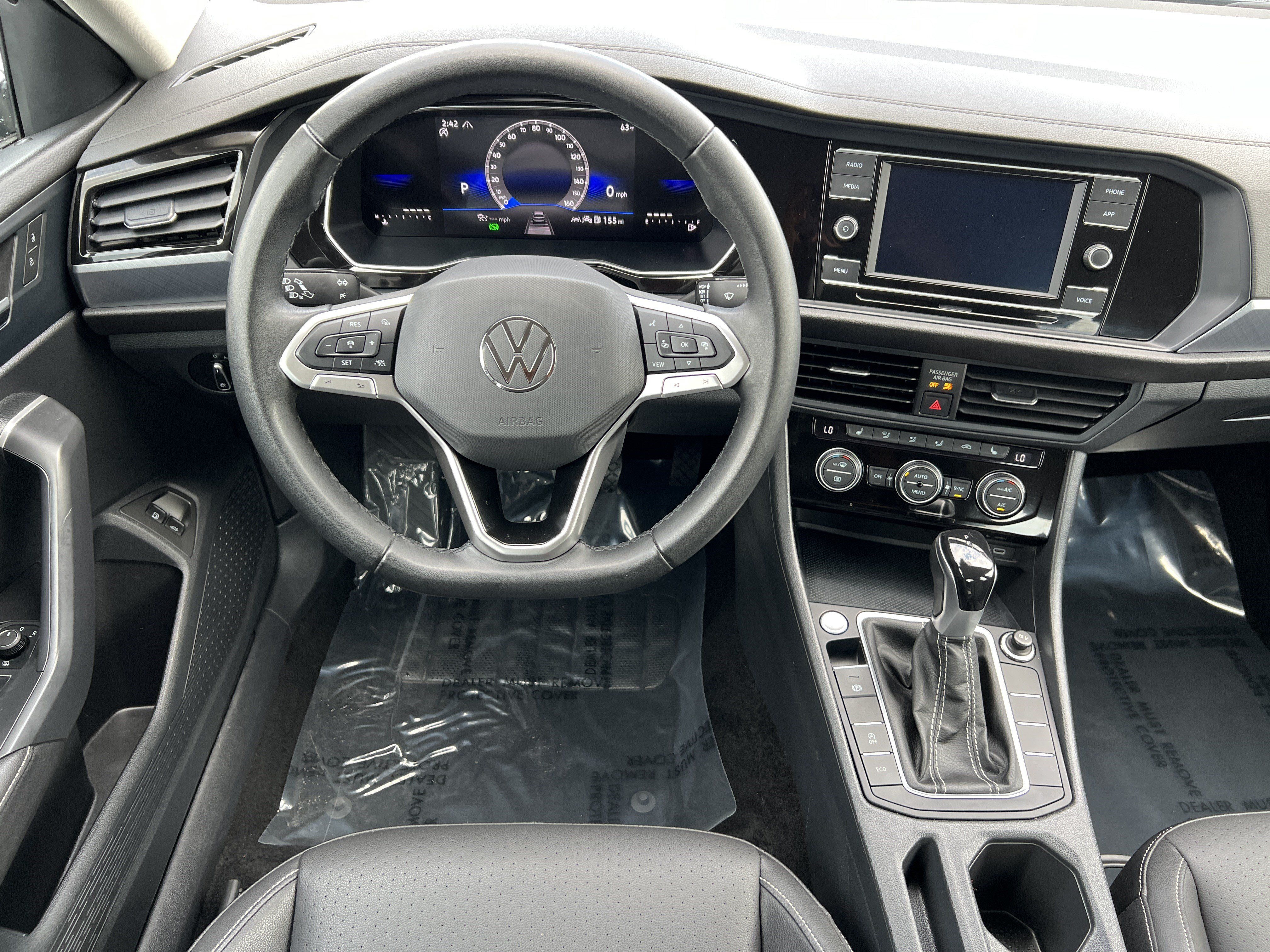 Used 2024 Volkswagen Jetta SE FWD image 30