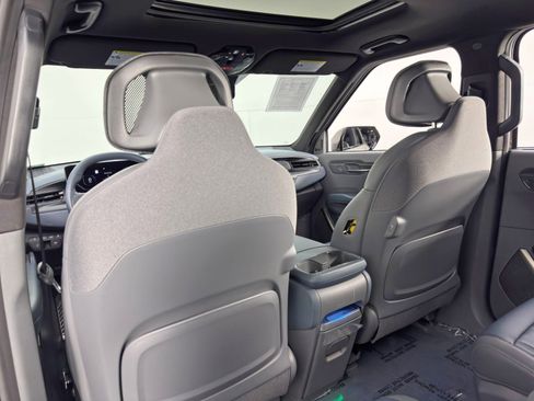 Used 2024 Kia EV9 GT-Line image 36