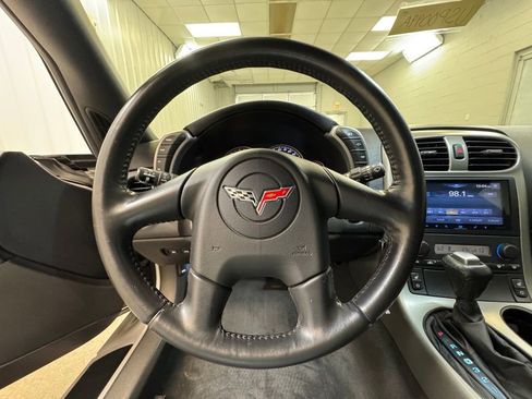 Used 2005 Chevrolet Corvette Coupe w/ Preferred Equipment Group image 26