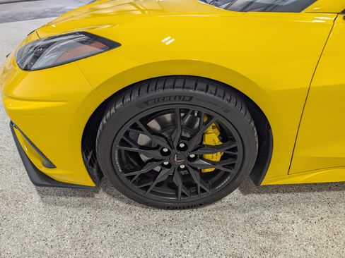 Used 2026 Chevrolet Corvette Stingray Premium Cpe w/ Z51 Performance Package RWD image 9
