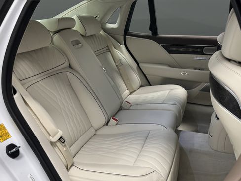 Used 2025 Genesis G90 3.5T AWD/4WD image 26