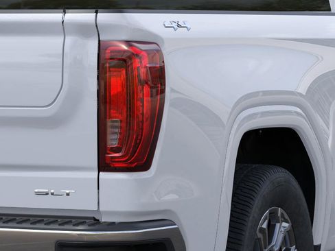 New 2026 GMC Sierra 1500 SLT w/ SLT Convenience Package image 11