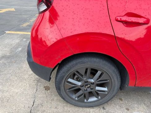 Used 2021 Kia Soul S FWD image 12