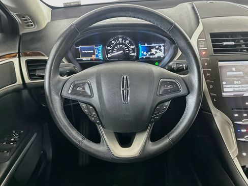 Used 2016 Lincoln MKZ Hybrid FWD image 17