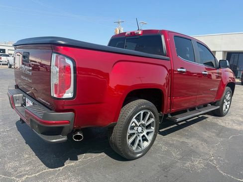 Used 2022 GMC Canyon Denali RWD image 3