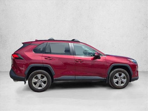 Used 2024 Toyota RAV4 XLE w/ Convenience Package FWD image 4