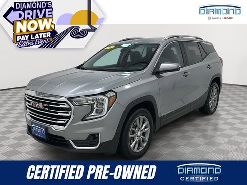 Used 2024 GMC Terrain SLT image 1