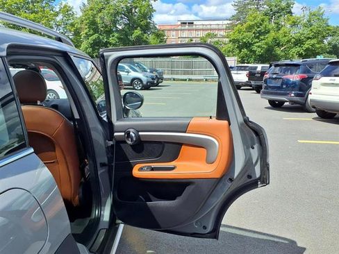 Used 2022 MINI Cooper Countryman S w/ Signature Upholstery Package image 11