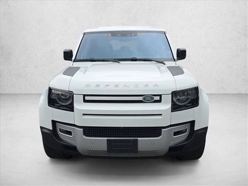 Used 2020 Land Rover Defender 110 HSE AWD/4WD image 2