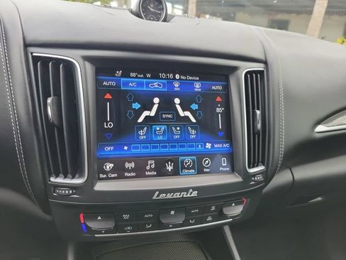 Used 2019 Maserati Levante AWD/4WD image 28