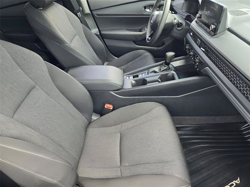 Used 2025 Honda Accord SE image 13