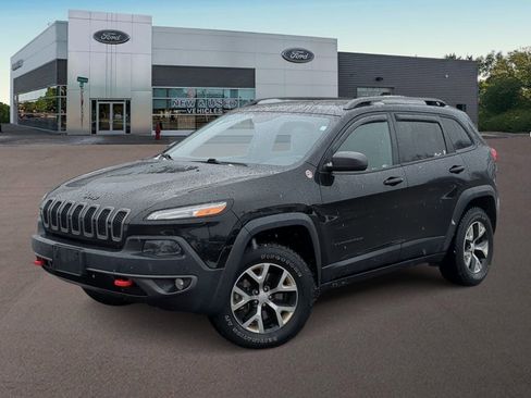 Used 2018 Jeep Cherokee Trailhawk w/ Comfort/Convenience Group image 1