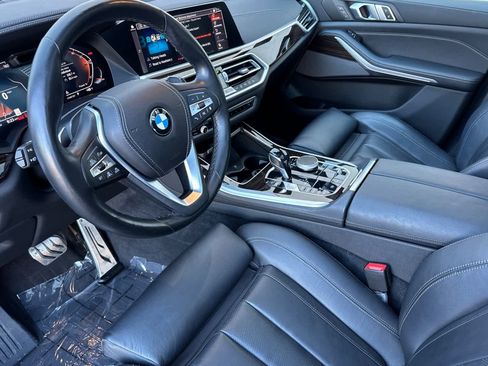 Used 2021 BMW X5 xDrive40i w/ Premium Package image 13