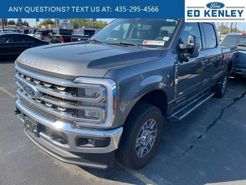 Used 2025 Ford F250 Lariat AWD/4WD image 2