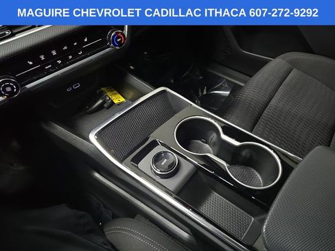 Used 2026 Chevrolet Equinox LT AWD/4WD image 26