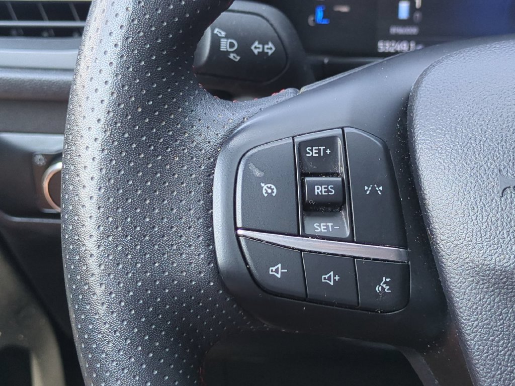Certified 2025 Ford Escape ST-Line AWD/4WD image 26