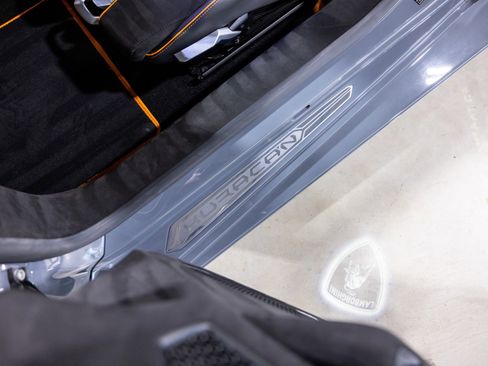 Used 2023 Lamborghini Huracan Tecnica image 36