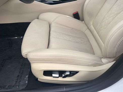 Certified 2023 BMW 540i w/ Premium Package image 18