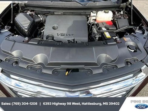 Used 2023 Chevrolet Traverse LT w/ LT Premium Package image 8