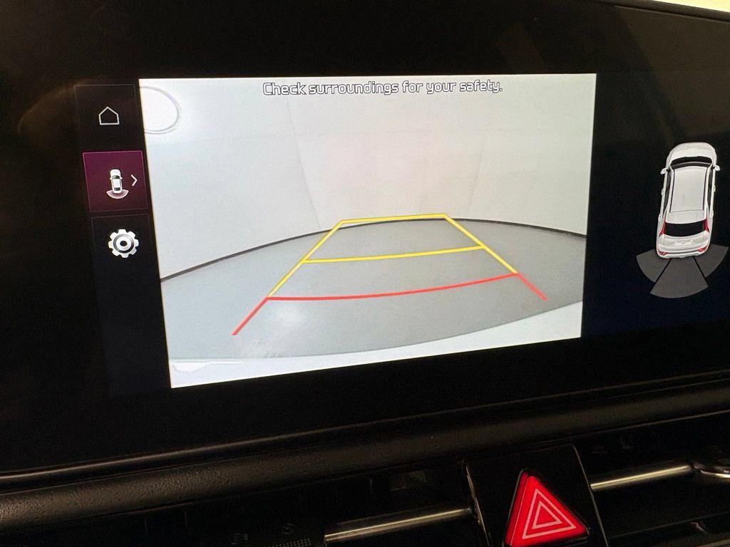 New 2026 Kia Niro EX FWD image 31