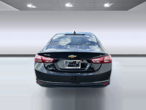 Used 2021 Chevrolet Malibu LT FWD image 9