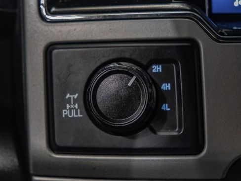 Used 2022 Ford F250 Lariat w/ Lariat Value Package image 28