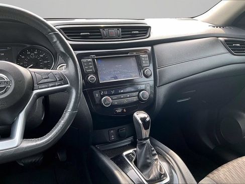 Used 2017 Nissan Rogue S AWD/4WD image 9