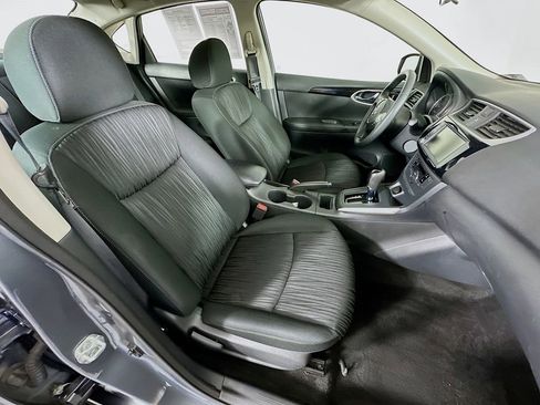 Used 2019 Nissan Sentra SV image 32