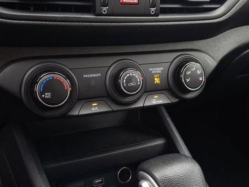 Used 2023 Kia Forte LXS image 14