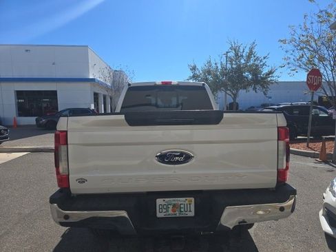 Used 2019 Ford F250 Lariat w/ Lariat Ultimate Package image 3