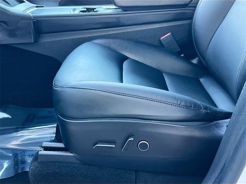 Used 2022 Tesla Model Y Performance image 18