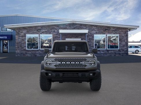 New 2025 Ford Bronco Badlands w/ Sasquatch Package AWD/4WD image 6